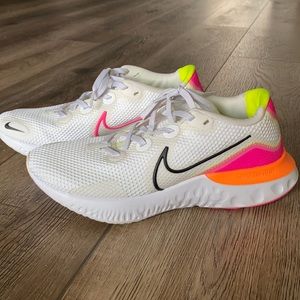 Nike Renew Running Shoes - 8.5